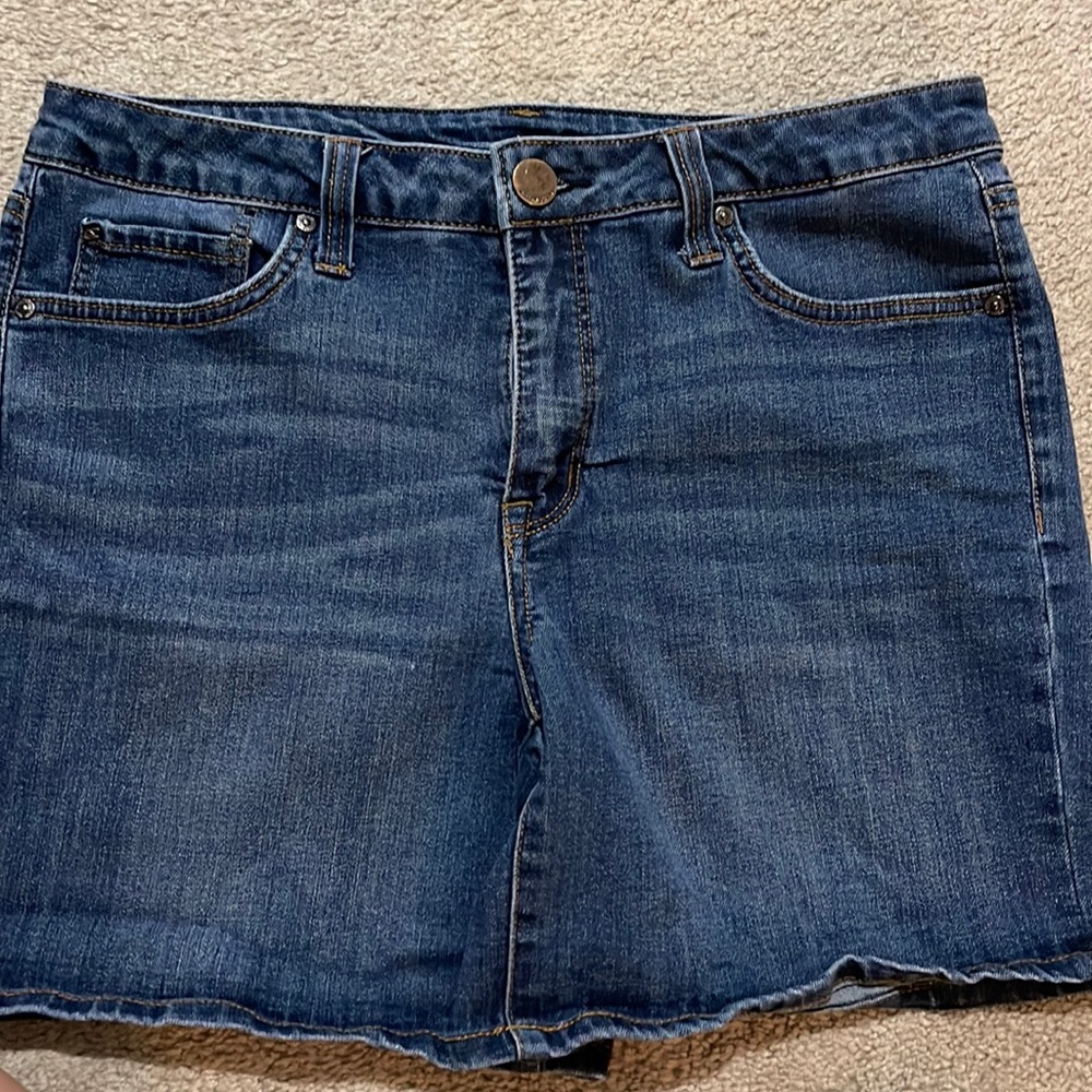 Like new jean shorts bundle and Save